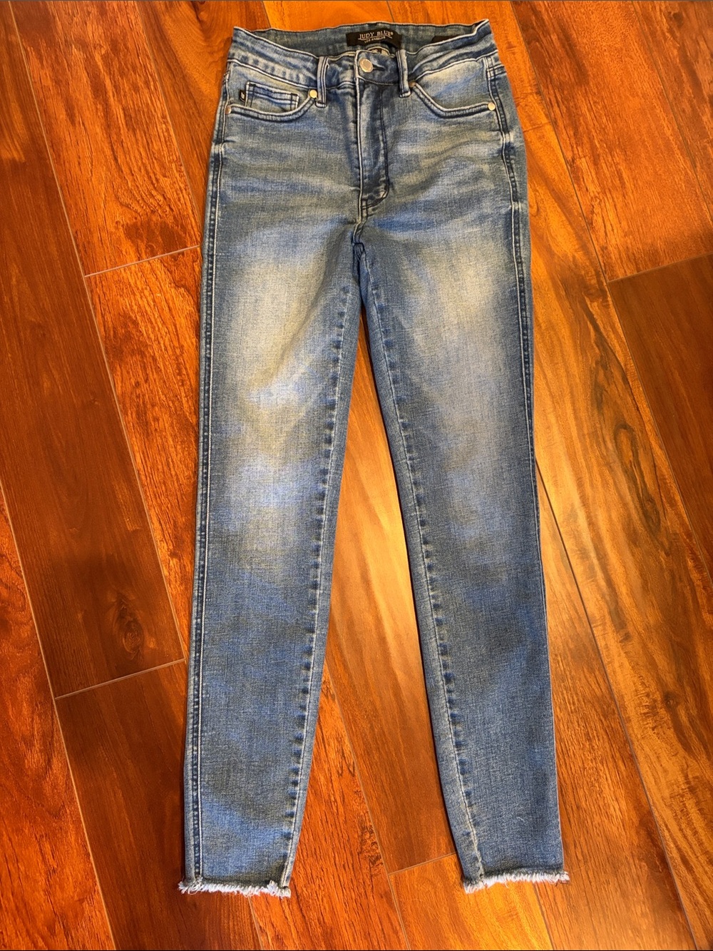 Judy Blue Jeans with Frayed Hem